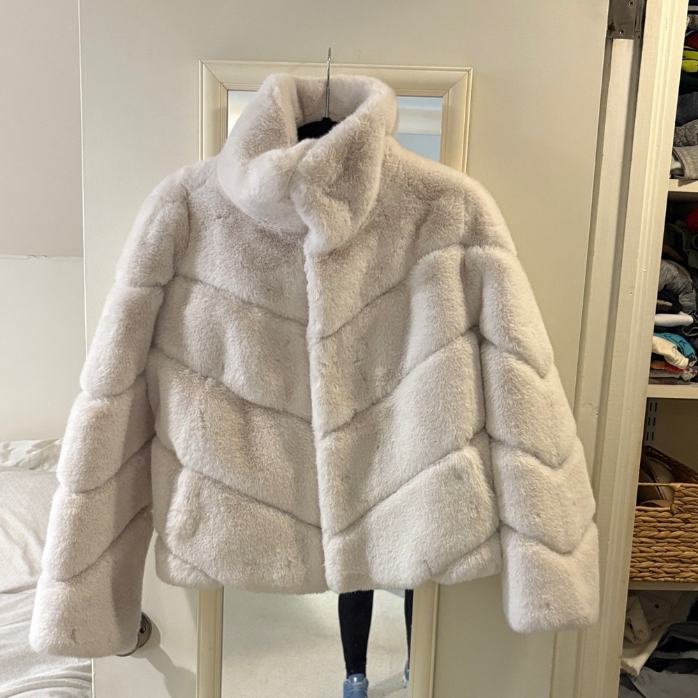 Generation Love Cream Teddy Jacket